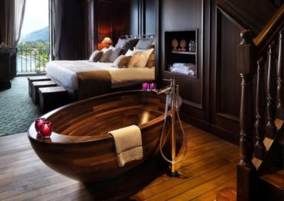 Bedroom & Timber Bespoke Bath.