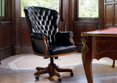 Black Leather 5 Spoke Desk Chair.